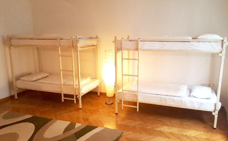 Walking Bed Budapest Hostel Eksteriør bilde