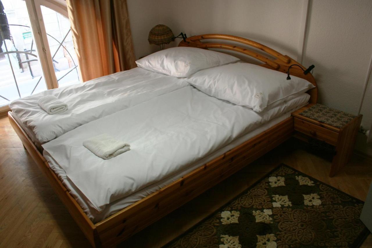 Walking Bed Budapest Hostel Rom bilde